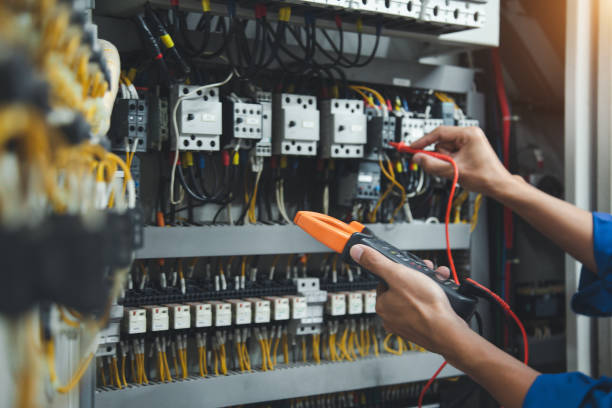 Best Affordable Emergency Electrician  in Oshkosh, WI